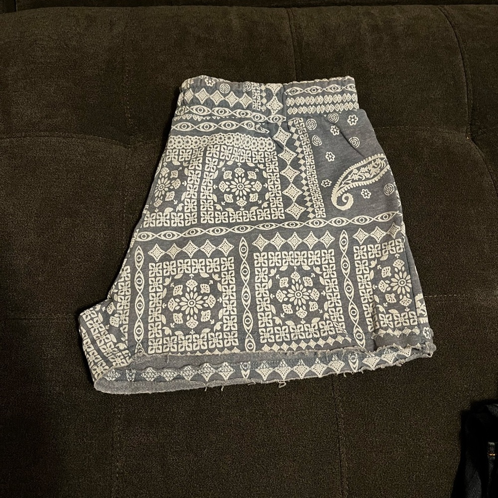 Womens Southern Fried Cotton shorts size L